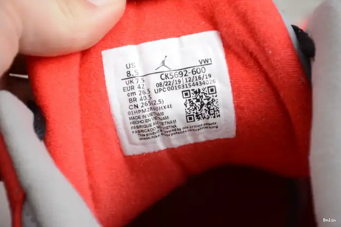Bmlin Red Jordan CK5692-600 Cement 3 Air 0605